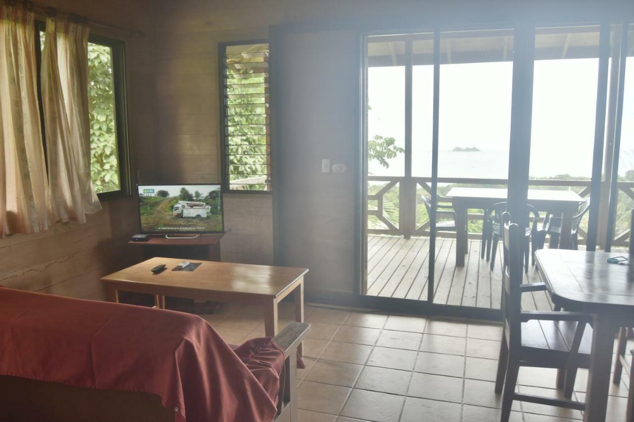 Many'S House Hotel Ballena Exterior photo
